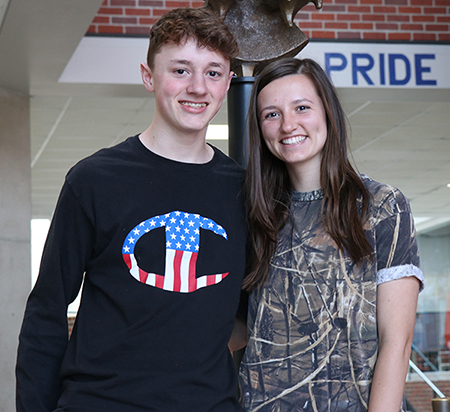 photo of Seth and Claire Johnson 